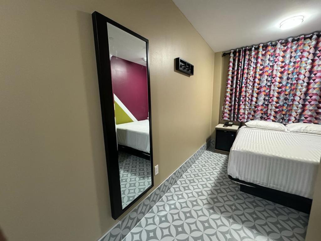Moon Hotel Brooklyn Нью-Йорк Экстерьер фото